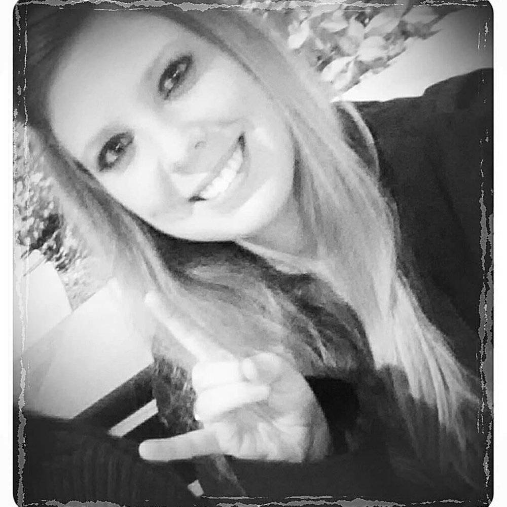 HEY! I'm Kc! ❤♒ Instagram: feisty_aunt_kc